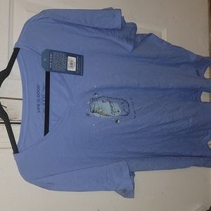 Life is good NWT short sleeve tshirt. Design say we all shine on